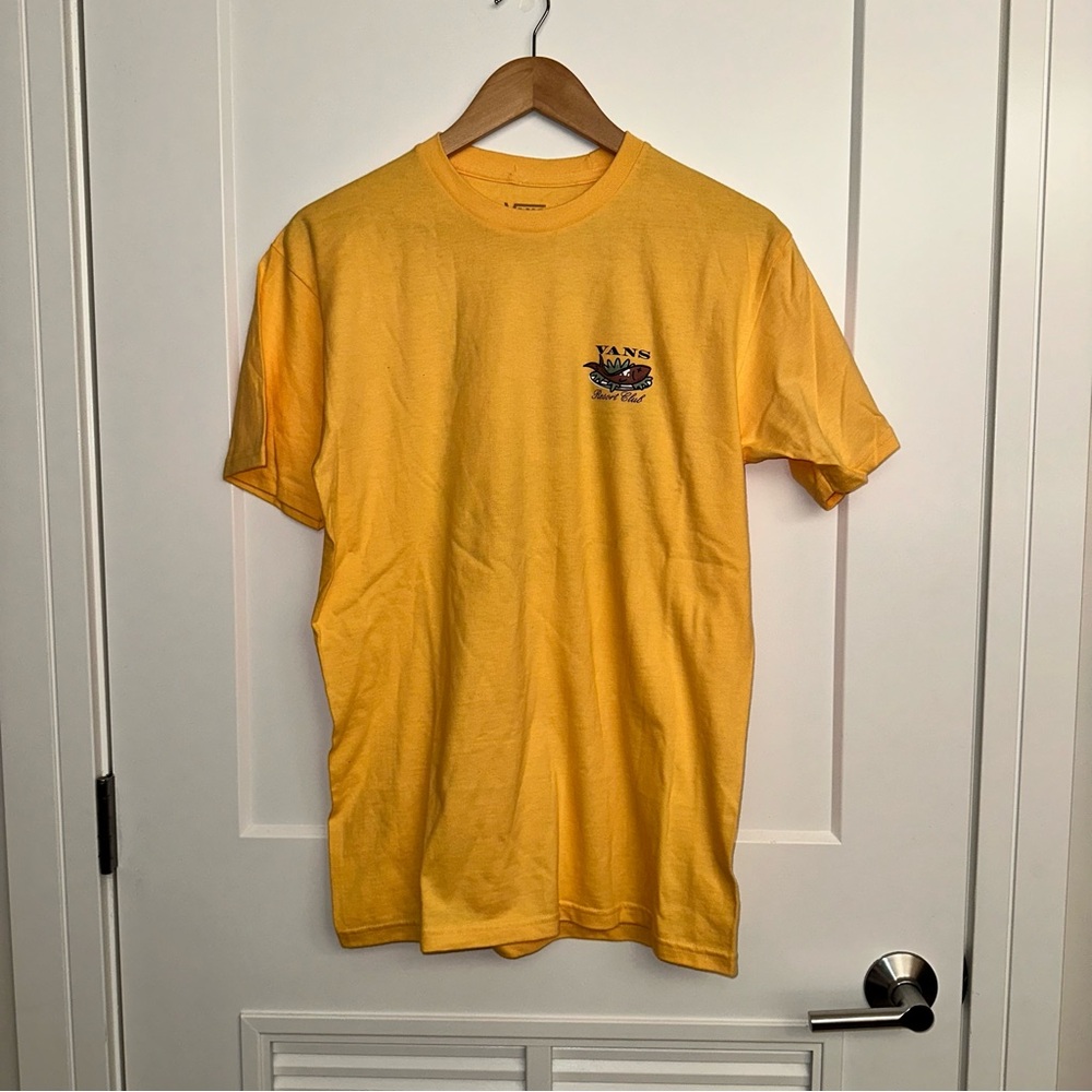 Men’s Vans Resort Club t-shirt - medium - NEW WITH TAGS